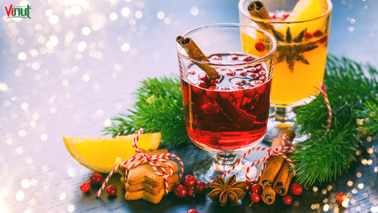 VINUT_Christmas Punch: A Festive Beverage for All Ages